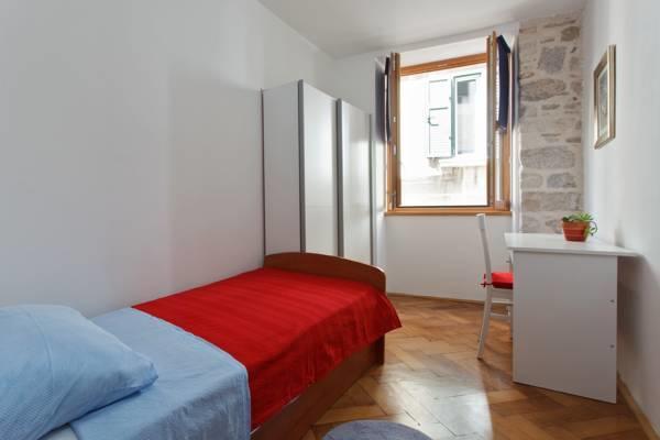 Old Town Apartment Mila Сплит Екстериор снимка